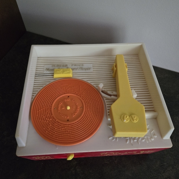 Vintage Kids Fisher-price Toy Record Music Box/Player - Red, Yellow, and Orange - Picture 2 of 12